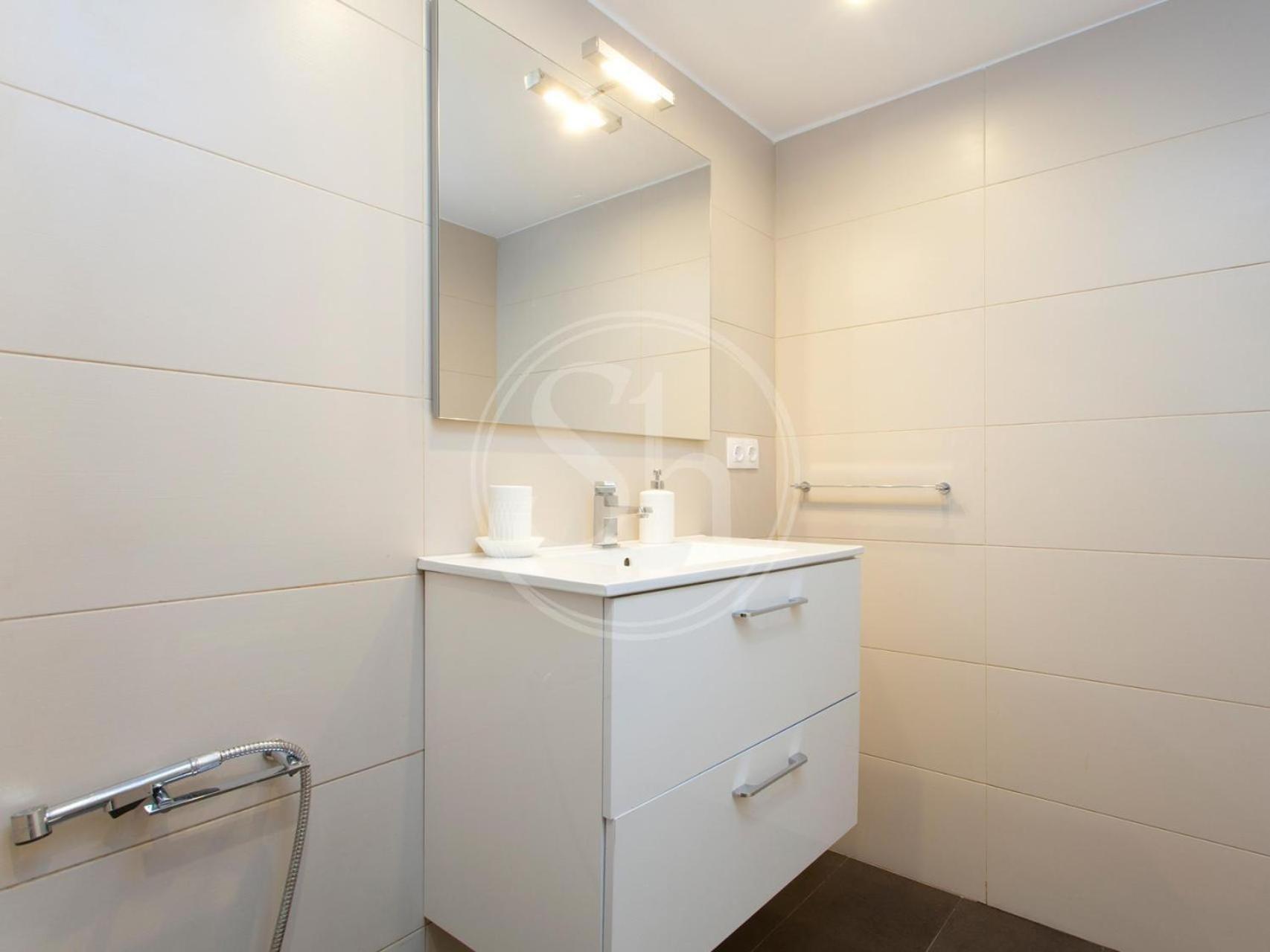 Agradable Y Luminoso Ideal 5 Apartment *